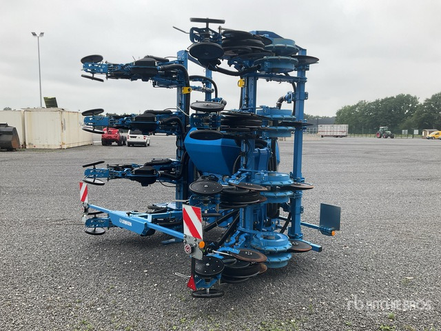 2021 Lemken Azurit 9 K8 Planter - Precision seeder: picture 4 2021 Lemken Azurit 9 K8 Planter - Precision seeder: picture 4