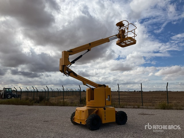 1999 Haulotte HA12D 2WD Diesel Articulating Boom Lift - Articulated boom lift: picture 1 1999 Haulotte HA12D 2WD Diesel Articulating Boom Lift - Articulated boom lift: picture 1