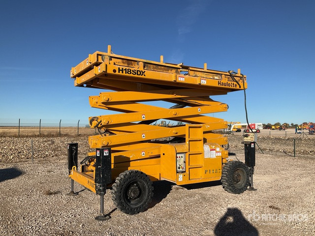 2004 Haulotte H18SX 4x4 Diesel Scissor Lift - Scissor lift: picture 2 2004 Haulotte H18SX 4x4 Diesel Scissor Lift - Scissor lift: picture 2