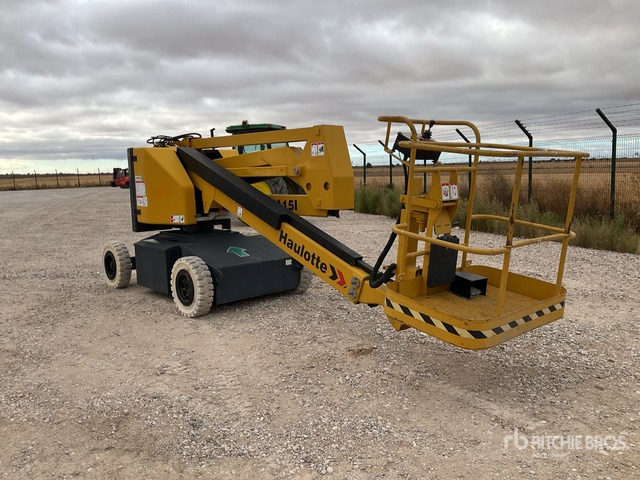 2004 Haulotte HA15I 2WD Electric Articulating Boom Lift - Articulated boom lift: picture 2 2004 Haulotte HA15I 2WD Electric Articulating Boom Lift - Articulated boom lift: picture 2