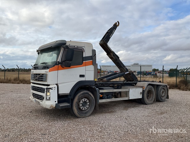 2004 Volvo FM12-280 6x2 Hooklift Truck - Hook lift truck: picture 2 2004 Volvo FM12-280 6x2 Hooklift Truck - Hook lift truck: picture 2