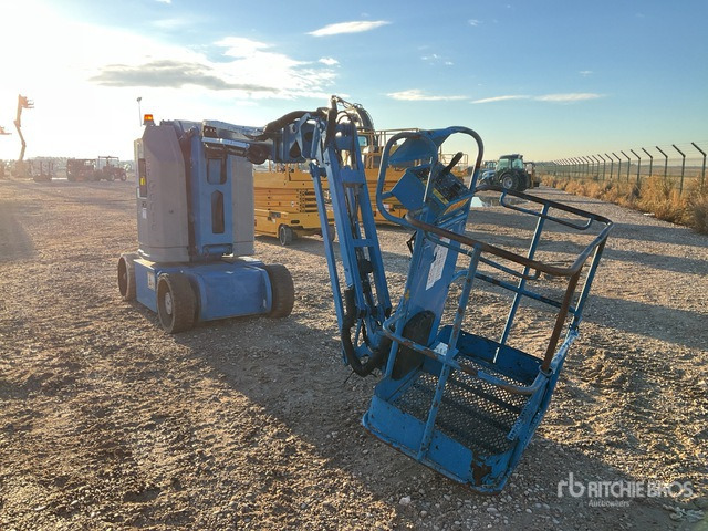 2006 Genie Z-30/20N 2WD Electric Articulating Boom Lift - Articulated boom lift: picture 2 2006 Genie Z-30/20N 2WD Electric Articulating Boom Lift - Articulated boom lift: picture 2