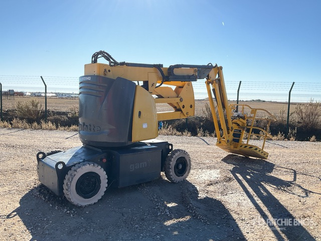 2006 Haulotte HA12IP 2WD Electric Articulating Boom Lift - Articulated boom lift: picture 2 2006 Haulotte HA12IP 2WD Electric Articulating Boom Lift - Articulated boom lift: picture 2