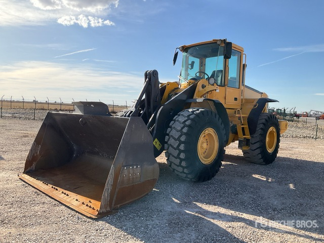 2006 Volvo L110E Wheel Loader - Wheel loader: picture 2 2006 Volvo L110E Wheel Loader - Wheel loader: picture 2