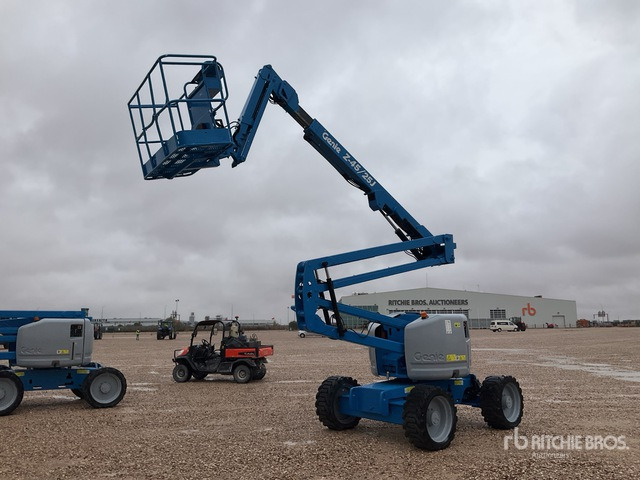 2013 Genie Z45/25J 4WD Diesel Articulating Boom Lift - Articulated boom lift: picture 3 2013 Genie Z45/25J 4WD Diesel Articulating Boom Lift - Articulated boom lift: picture 3