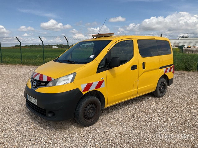 2017 Nissan NV200 City Verso 5 Passenger Van - Minibus, People carrier: picture 1 2017 Nissan NV200 City Verso 5 Passenger Van - Minibus, People carrier: picture 1