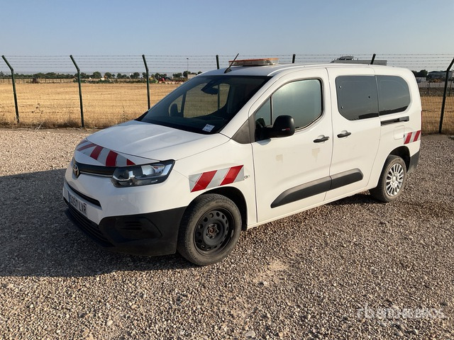 2020 Toyota Proace Passenger Van - Minibus, People carrier: picture 1 2020 Toyota Proace Passenger Van - Minibus, People carrier: picture 1