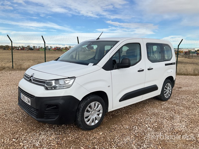 2021 Citroen Berlingo 5 Passenger Van - Minibus, People carrier: picture 1 2021 Citroen Berlingo 5 Passenger Van - Minibus, People carrier: picture 1