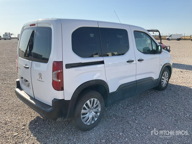 2021 Peugeot Rifter Passenger Van - Minibus, People carrier: picture 3 2021 Peugeot Rifter Passenger Van - Minibus, People carrier: picture 3