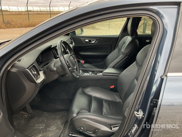 2021 Volvo V60 SUV - SUV: picture 5 2021 Volvo V60 SUV - SUV: picture 5