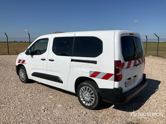 2022 Toyota Proace City Verso 5 Passenger Van - Minibus, People carrier: picture 3 2022 Toyota Proace City Verso 5 Passenger Van - Minibus, People carrier: picture 3