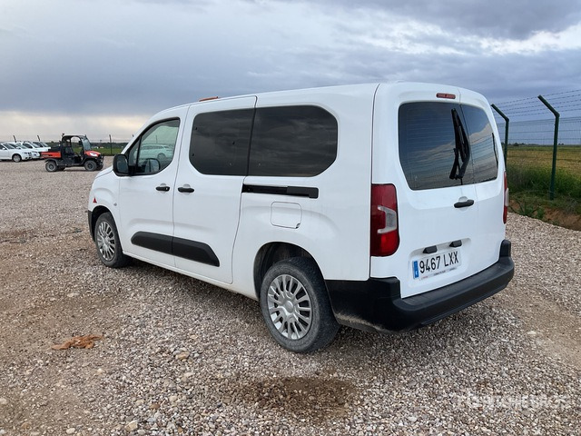 2022 Toyota Proace City Verso 5 Passenger Van - Minibus, People carrier: picture 3 2022 Toyota Proace City Verso 5 Passenger Van - Minibus, People carrier: picture 3