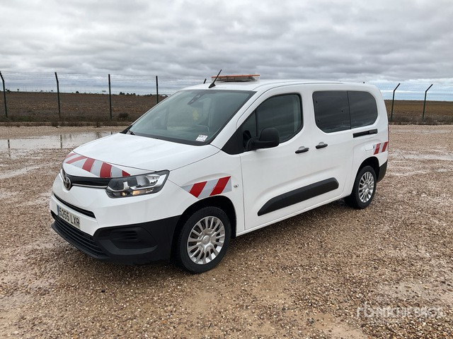 2022 Toyota Proace City Verso 5 Passenger Van - Minibus, People carrier: picture 3 2022 Toyota Proace City Verso 5 Passenger Van - Minibus, People carrier: picture 3