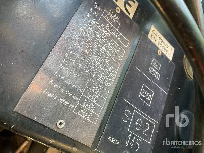 CLAAS AXOS 340 - Farm tractor: picture 5 CLAAS AXOS 340 - Farm tractor: picture 5