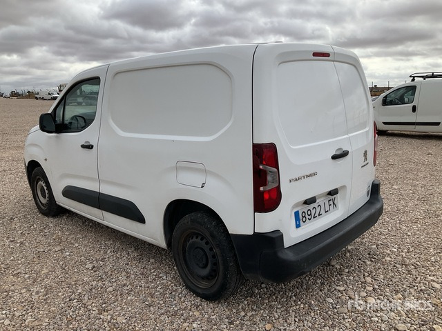 2019 Peugeot Partner Cargo Van - Commercial vehicle: picture 3 2019 Peugeot Partner Cargo Van - Commercial vehicle: picture 3