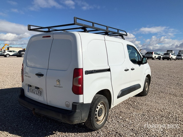 2019 Peugeot Partner Cargo Van - Commercial vehicle: picture 3 2019 Peugeot Partner Cargo Van - Commercial vehicle: picture 3