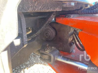 Wheel loader HITACHI ZW95: picture 17