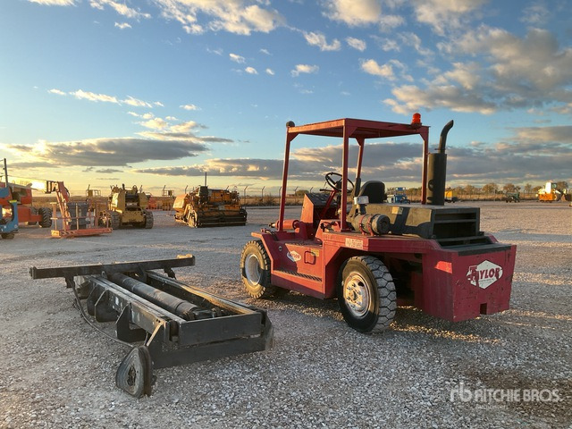 Taylor Y12S Electric Forklift - Electric forklift: picture 2 Taylor Y12S Electric Forklift - Electric forklift: picture 2