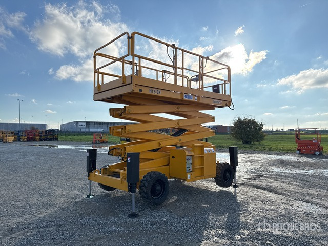 2007 Haulotte H15SX - Scissor lift: picture 3 2007 Haulotte H15SX - Scissor lift: picture 3
