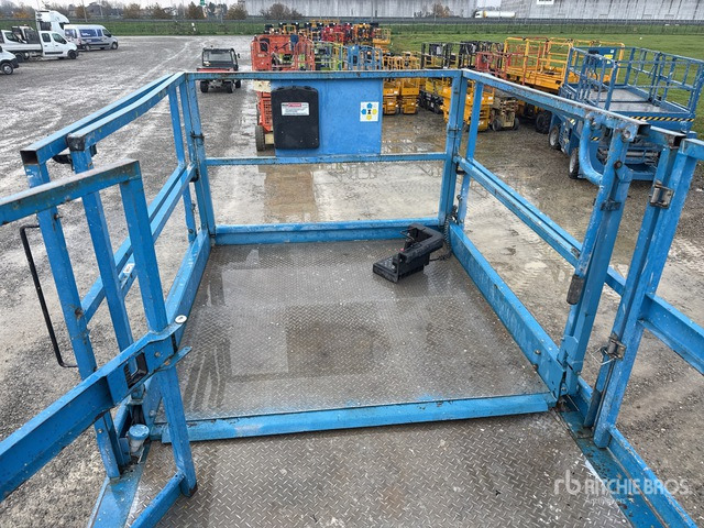 Scissor lift 2008 Genie GS-5390RT Diesel Scissor Lift: picture 6