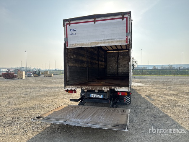 2010 Volvo FL290 4x2 Curtain Side Truck - Curtain side truck: picture 4 2010 Volvo FL290 4x2 Curtain Side Truck - Curtain side truck: picture 4