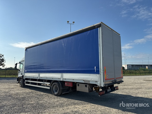 2011 Iveco Eurocargo 160E28 4x2 Curtain Side Truck - Curtain side truck: picture 3 2011 Iveco Eurocargo 160E28 4x2 Curtain Side Truck - Curtain side truck: picture 3