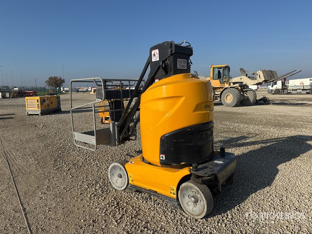 2011 Manitou 100VJRE (Inoperable) Vertical Mast Lift - Vertical mast lift: picture 3 2011 Manitou 100VJRE (Inoperable) Vertical Mast Lift - Vertical mast lift: picture 3