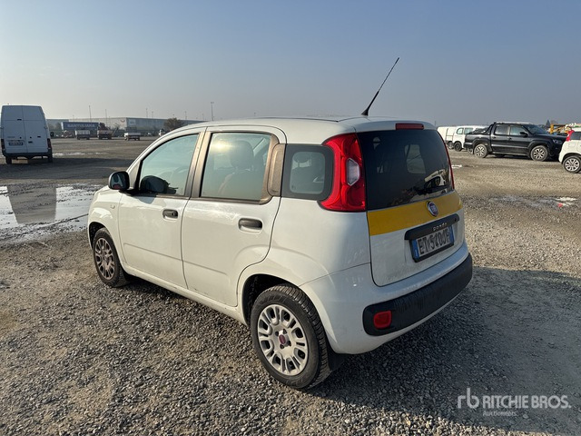 2013 Fiat Panda Automobile - Car: picture 2 2013 Fiat Panda Automobile - Car: picture 2