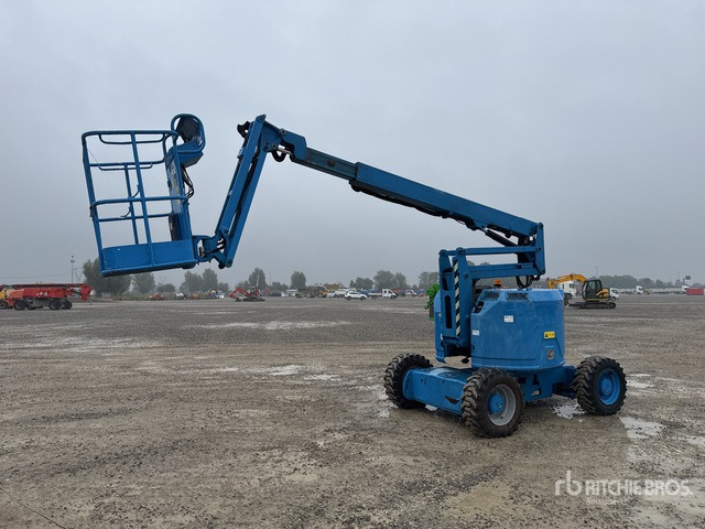 2014 Genie Z-34/22 Diesel Articulating Boom Lift - Articulated boom lift: picture 2 2014 Genie Z-34/22 Diesel Articulating Boom Lift - Articulated boom lift: picture 2
