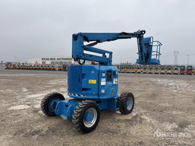 2014 Genie Z-34/22 Diesel Articulating Boom Lift - Articulated boom lift: picture 4 2014 Genie Z-34/22 Diesel Articulating Boom Lift - Articulated boom lift: picture 4