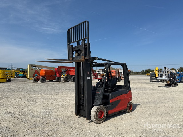 2014 Linde E30L-01 3000 kg Electric Forklift - Electric forklift: picture 2 2014 Linde E30L-01 3000 kg Electric Forklift - Electric forklift: picture 2