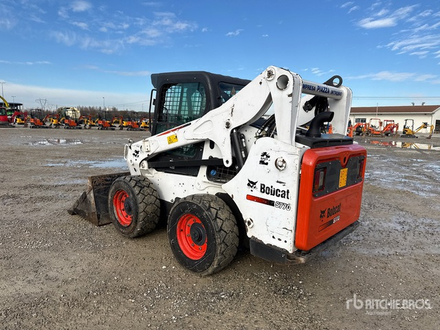 2015 Bobcat S770 - Skid steer loader: picture 2 2015 Bobcat S770 - Skid steer loader: picture 2