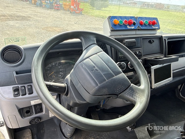 2015 Mitsubishi Fuso Canter 7C15 Van Truck - Refuse truck: picture 5 2015 Mitsubishi Fuso Canter 7C15 Van Truck - Refuse truck: picture 5