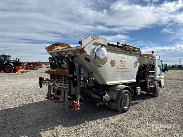 2015 Mitsubishi Fuso Canter 7C15 Van Truck - Refuse truck: picture 4 2015 Mitsubishi Fuso Canter 7C15 Van Truck - Refuse truck: picture 4