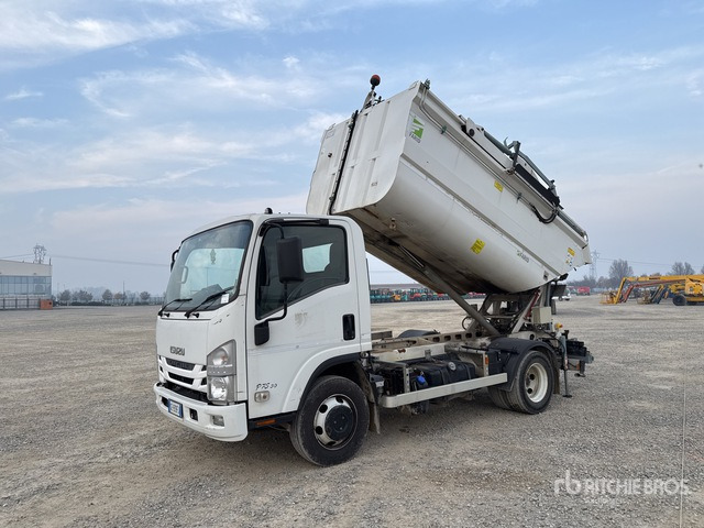 2016 Isuzu NPR 75 4x2 Waste Collection Truck - Refuse truck: picture 1 2016 Isuzu NPR 75 4x2 Waste Collection Truck - Refuse truck: picture 1