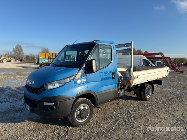 2016 Iveco 35C11 2016 Bonfiglioli P2300 L/2SI on ... Flatbed Truck with Crane - Open body delivery van: picture 2 2016 Iveco 35C11 2016 Bonfiglioli P2300 L/2SI on ... Flatbed Truck with Crane - Open body delivery van: picture 2