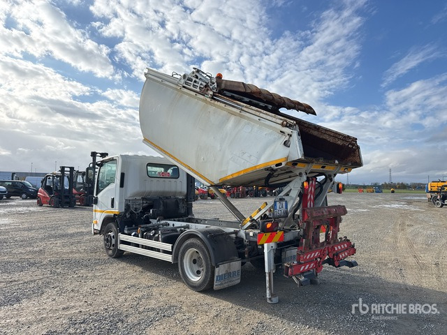 2017 Isuzu NPR 75 Rear Loader Waste Collection Truck - Refuse truck: picture 3 2017 Isuzu NPR 75 Rear Loader Waste Collection Truck - Refuse truck: picture 3