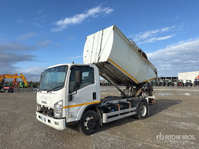 2017 Isuzu NPR 75 Rear Loader Waste Collection Truck - Refuse truck: picture 1 2017 Isuzu NPR 75 Rear Loader Waste Collection Truck - Refuse truck: picture 1