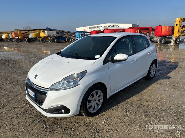 2018 Peugeot 208 BERLINA VAN ACTIVE BLUEHDI Van Truck - Box truck: picture 1 2018 Peugeot 208 BERLINA VAN ACTIVE BLUEHDI Van Truck - Box truck: picture 1