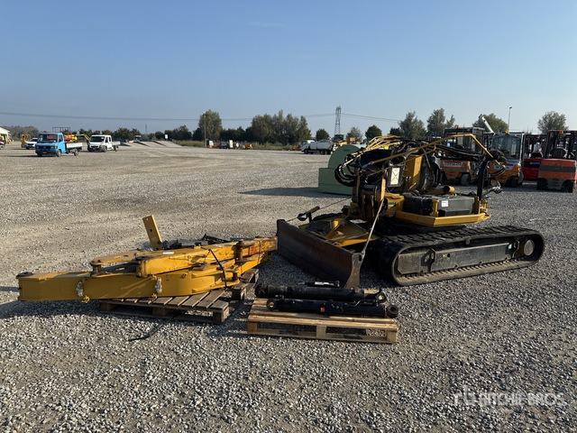 2022 Cat 305CR (Inoperable) Mini Excavator:  <6.6t - Mini excavator: picture 3 2022 Cat 305CR (Inoperable) Mini Excavator:  <6.6t - Mini excavator: picture 3