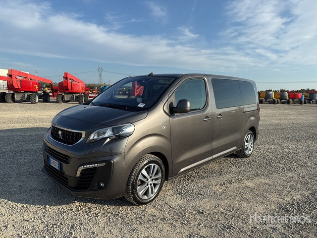 2024 Peugeot Traveller 8-Seat 2.0 BLUEHDI S&S Allure S ... Bus - Minibus, People carrier: picture 1 2024 Peugeot Traveller 8-Seat 2.0 BLUEHDI S&S Allure S ... Bus - Minibus, People carrier: picture 1