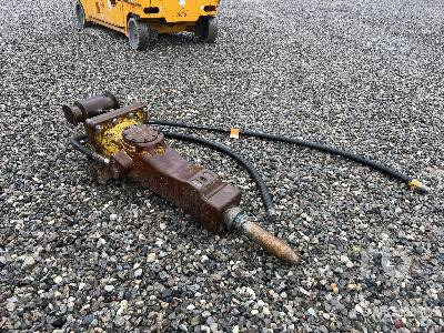 ATLAS COPCO SB202 - Hydraulic hammer: picture 4 ATLAS COPCO SB202 - Hydraulic hammer: picture 4