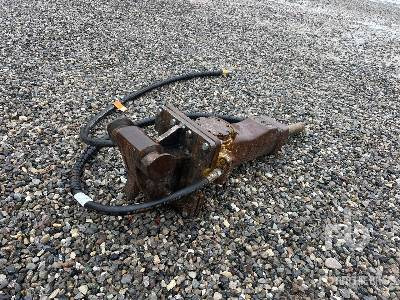 ATLAS COPCO SB202 - Hydraulic hammer: picture 3 ATLAS COPCO SB202 - Hydraulic hammer: picture 3