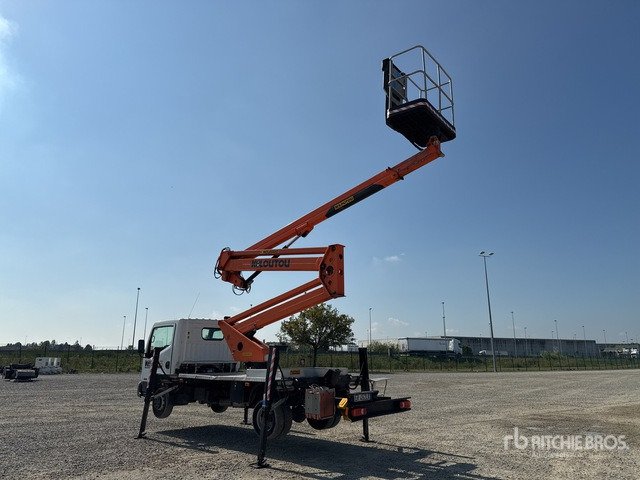 Nissan Cabstar Piattaforma autocarrata - Truck mounted aerial platform: picture 4 Nissan Cabstar Piattaforma autocarrata - Truck mounted aerial platform: picture 4