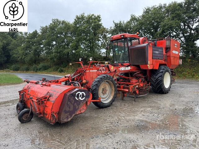 1998 Matrot M41H Self-Propelled 6 Row Machine A ... Sugar Beet Harvester - Beet harvester: picture 2 1998 Matrot M41H Self-Propelled 6 Row Machine A ... Sugar Beet Harvester - Beet harvester: picture 2