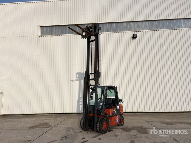 2000 Nissan 30 3000 kg Chariot Elevateur Forklift - Forklift: picture 1 2000 Nissan 30 3000 kg Chariot Elevateur Forklift - Forklift: picture 1