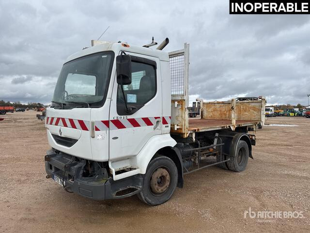 2001 Renault Midlum 180 4x2 Camion Benne 4x2 (Inoperable) S/A Dump Truck - Tipper: picture 1 2001 Renault Midlum 180 4x2 Camion Benne 4x2 (Inoperable) S/A Dump Truck - Tipper: picture 1