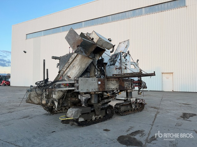 2004 Miller M8500 Machine A Coffrage Glissant Curb and Gutter Machine - Concrete equipment: picture 1 2004 Miller M8500 Machine A Coffrage Glissant Curb and Gutter Machine - Concrete equipment: picture 1