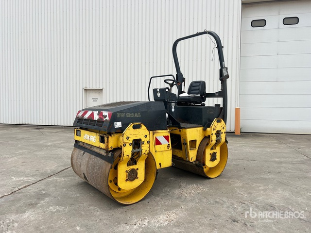 2006 Bomag BW138AD Compacteur Vibrant Tandem Double Drum Roller - Road roller: picture 1 2006 Bomag BW138AD Compacteur Vibrant Tandem Double Drum Roller - Road roller: picture 1