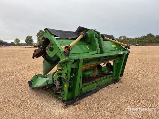 2008 John Deere 194-608CF-JD Cueilleur A Mais 8 Rangs 8 Row Corn Combine Harvester - Corn header: picture 3 2008 John Deere 194-608CF-JD Cueilleur A Mais 8 Rangs 8 Row Corn Combine Harvester - Corn header: picture 3